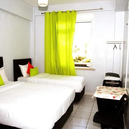 Do Castelo Hostel Lisbon