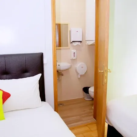 Do Castelo Hostel Lisboa