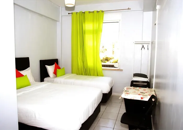 Do Castelo Hostal Lisboa